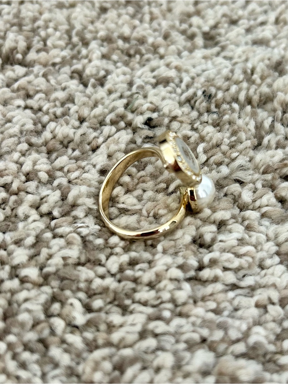 Fashion Jewelry Gold Pearl Statement Ring with Pavé